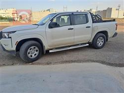 نيسان فرونتر